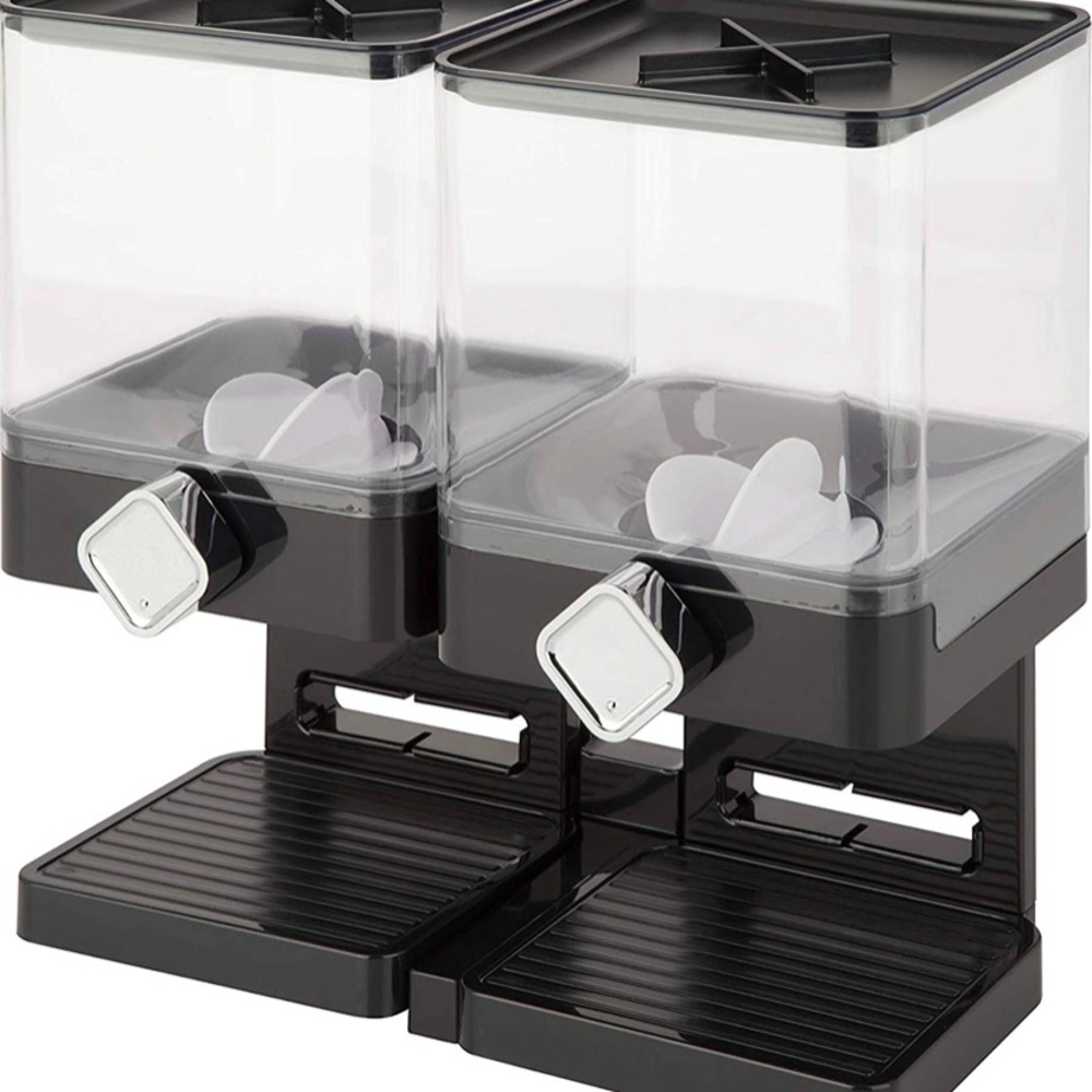 Ceareal dispenser